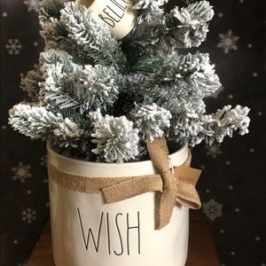 Meet your Posher, Valerie